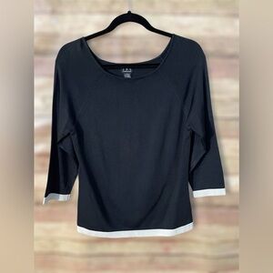 I.N.C. International Concepts Women’s Black Scoop Neck Sweater  Size: Large